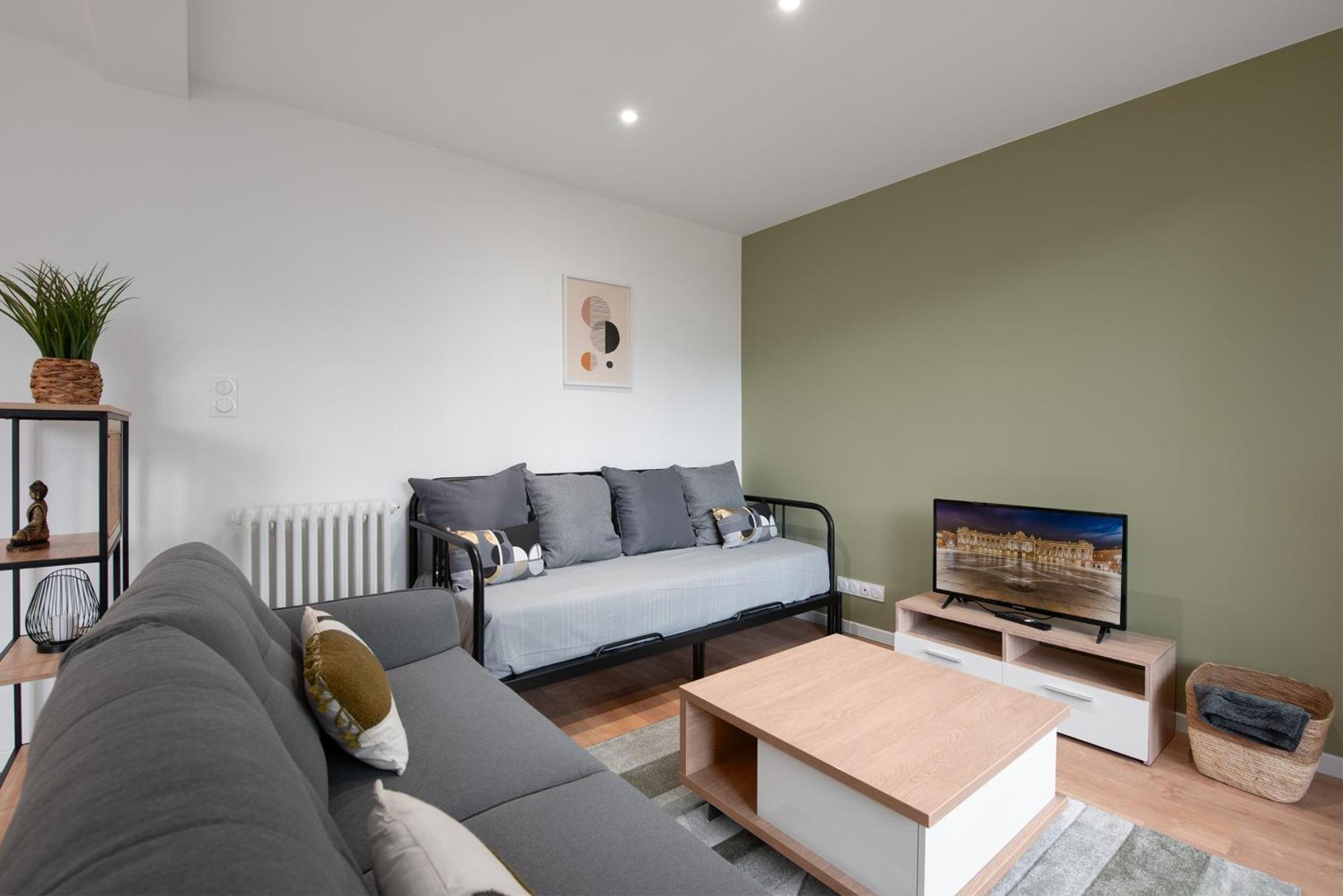 Spacieux T3 Avec 2 Parkings Gratuits Et 2 Balcons Toulouse Luaran gambar