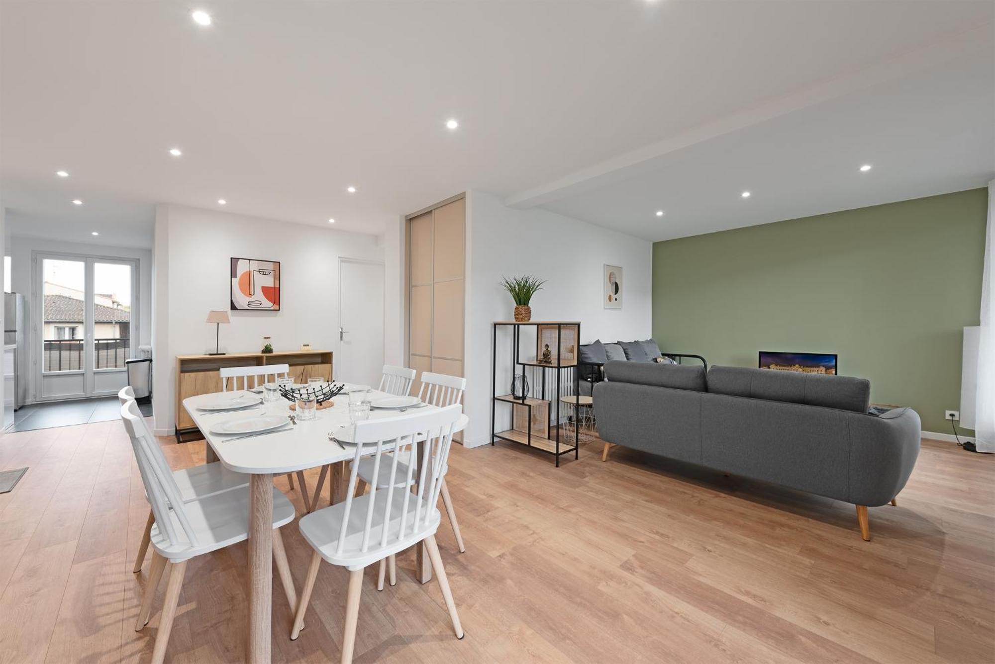 Spacieux T3 Avec 2 Parkings Gratuits Et 2 Balcons Toulouse Luaran gambar