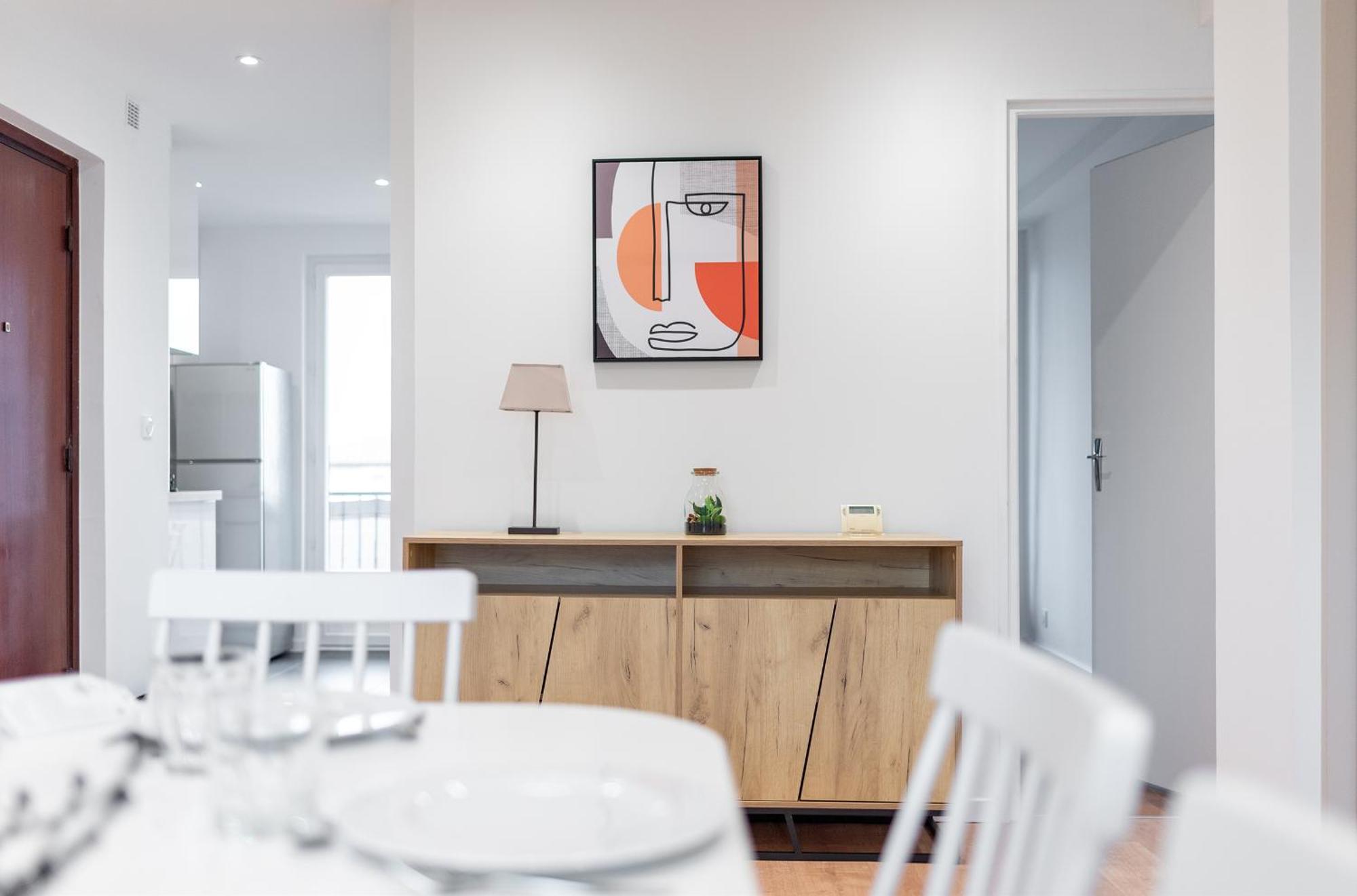 Spacieux T3 Avec 2 Parkings Gratuits Et 2 Balcons Toulouse Luaran gambar